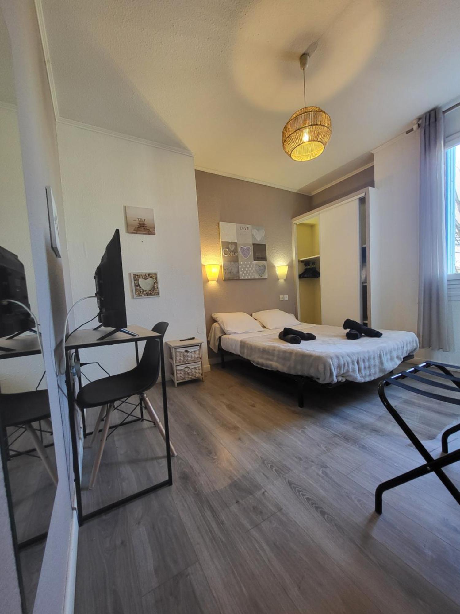 Hotel Le Chalet Valras-Plage Luaran gambar